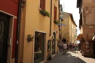 Modena Old Town Ξενοδοχείο