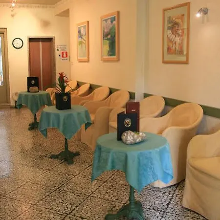 Modena Old Town Hotel Malcesine