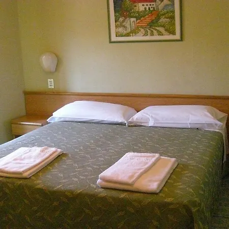 Modena Old Town Hotel 2*